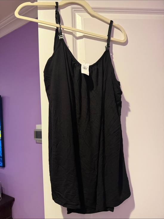 Tops - Old Navy maternity tank